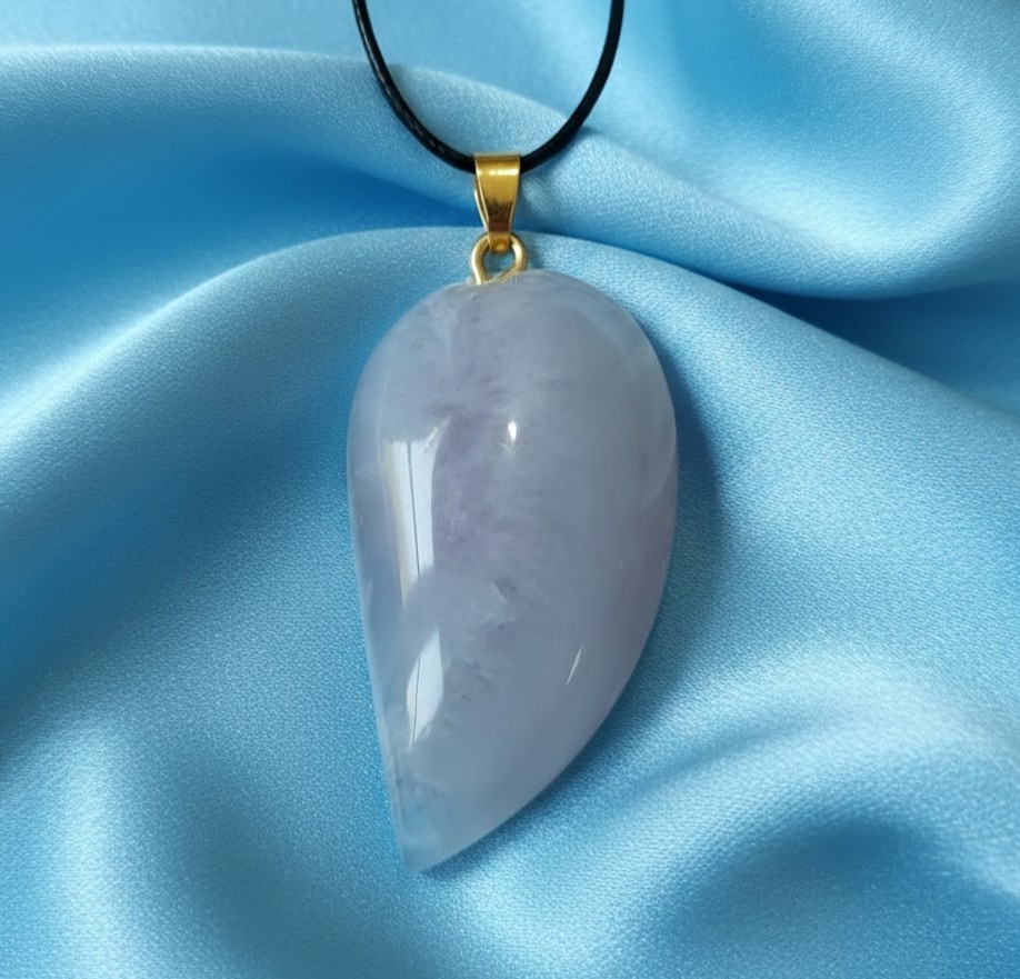 گردنبند کوارتزی  ( در کوهی ) تک چشم